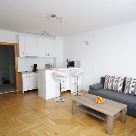 Haus Zora Ferienwohnung 7 Мошченице Экстерьер фото