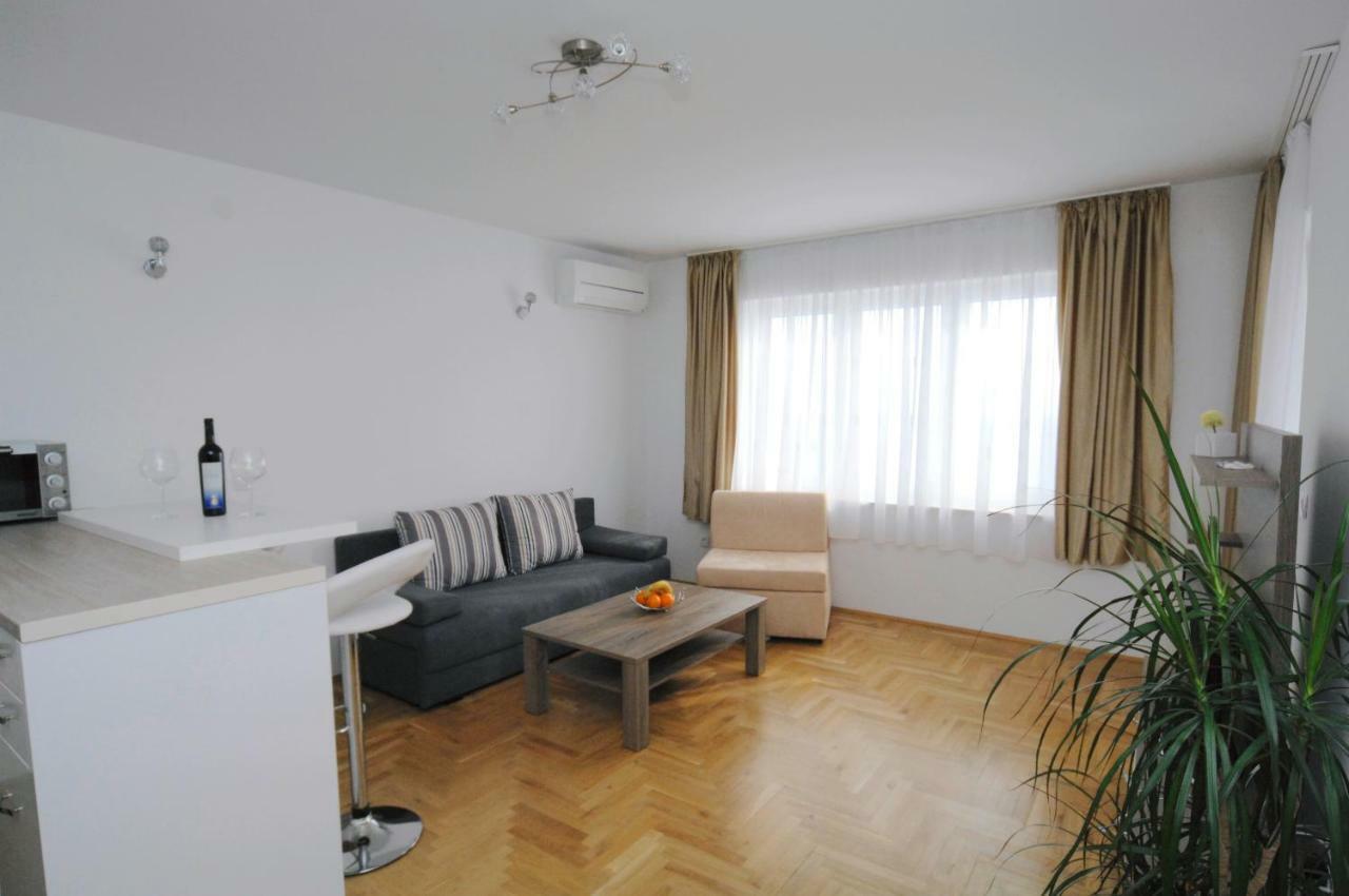 Haus Zora Ferienwohnung 7 Мошченице Экстерьер фото